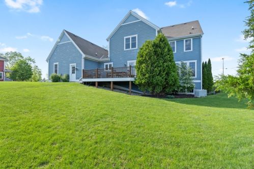 1465 Glen Oaks Ln, Thiensville WI  53092-2954 exterior