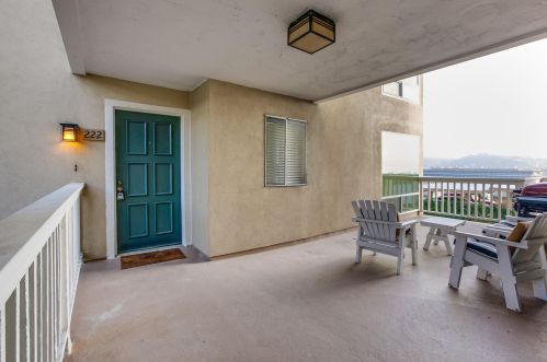 222 Turf Vw Dr, Solana Beach CA  92075-2316 exterior