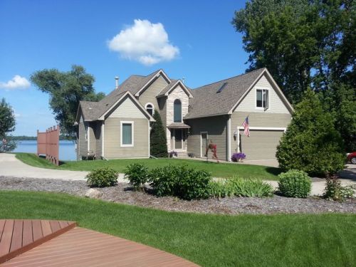 1588 Sorel St, Lino Lakes, MN 55038-9732