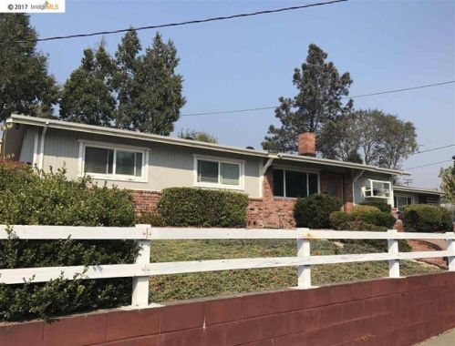 2556 Henry Ave, Pinole, CA 94564-1332