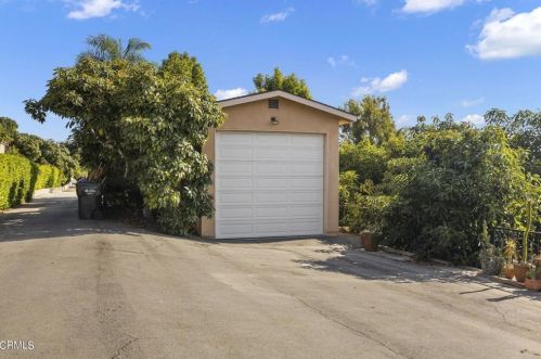 531 Ridgecrest Dr, Santa Paula, CA 93060-1833