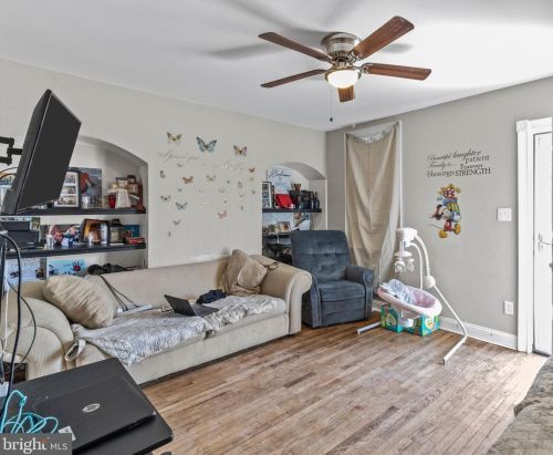 30 Union St, Yardley, PA 19067-6213