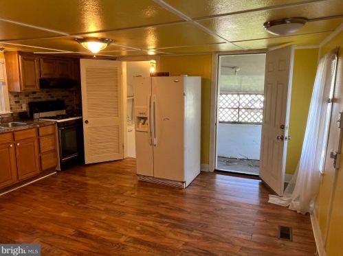 201 Kirkwood St, Dover, DE 19904-3145