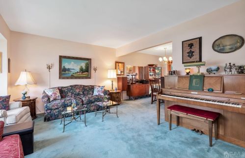 1809 Wickford Rd, South Plainfield, NJ 07080-4100