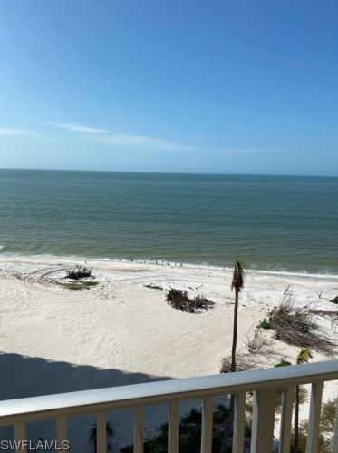 7360 Estero Blvd, Fort Myers Beach FL  33931-4710 exterior