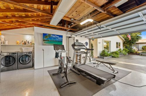 5267 Calle Barquero, Santa Barbara CA  93111-1715 exterior