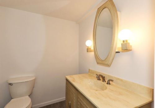 4445 Upham Ave, Milwaukee WI  53220-5122 exterior