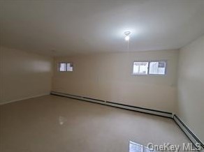 8 Sandburg Ct, Middletown NY  10941-1813 exterior