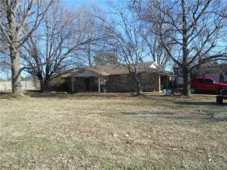 9268 Amy Dr, Springdale AR  72762-8188 exterior