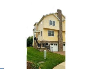 703 Valley Green Ct, Philadelphia, PA 19128-1426