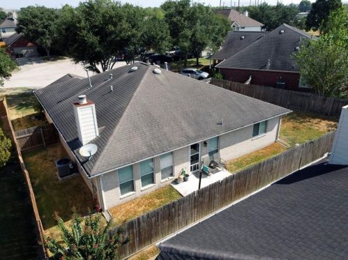 6804 Adella Ct, Pearland TX 77584-3213 exterior