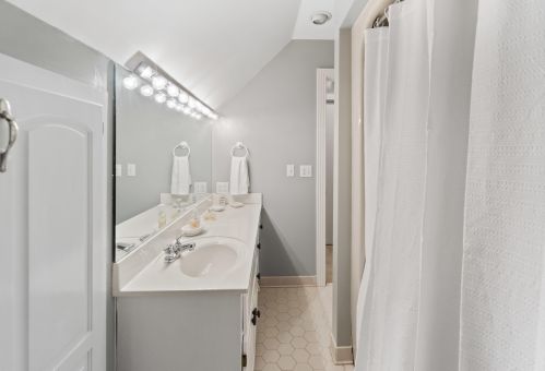 1360 State Park Rd, Sunny Hills FL  32428-6067 exterior