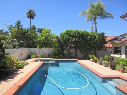 4085 Caminito Terviso, San Diego CA  92122-1991 exterior
