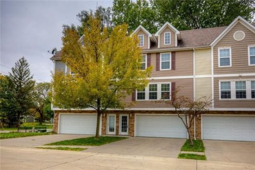 5508 Jordan Ct, Camp Dodge, IA 50131-3093