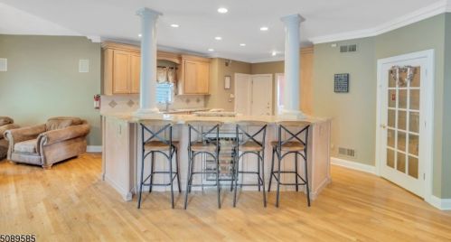 8 Sunny Ln, Andover NJ  07821-2122 exterior