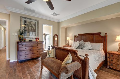 19 Orleans Rd, Rancho Mirage CA  92270-2714 exterior