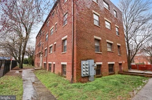3287 15th Pl, Washington, DC 20020-2941