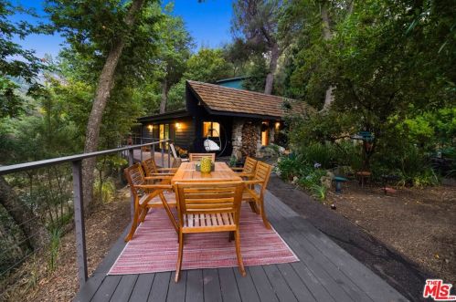 204 Topanga Canyon Blvd, Topanga CA  90290-3837 exterior
