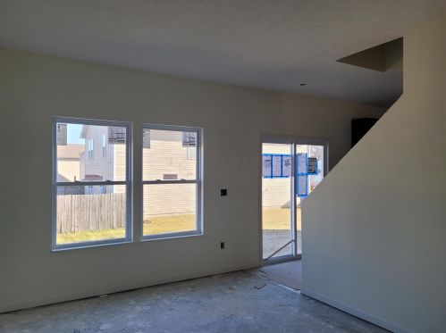 2912 Horsham Dr, Darbydale OH  43123-2116 exterior