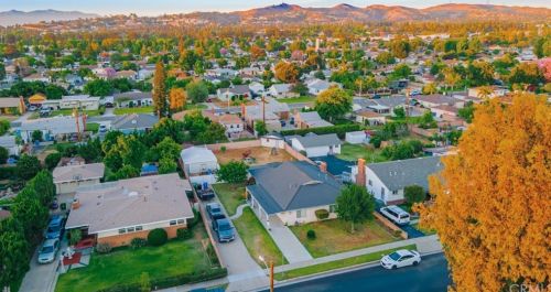 10935 Reichling Ln, Whittier, CA 90606-1507