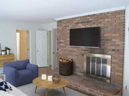 190 Briscoe Rd, New Canaan CT  06840-2303 exterior