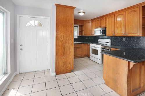 322 Parker St, Orange CA  92868-2231 exterior