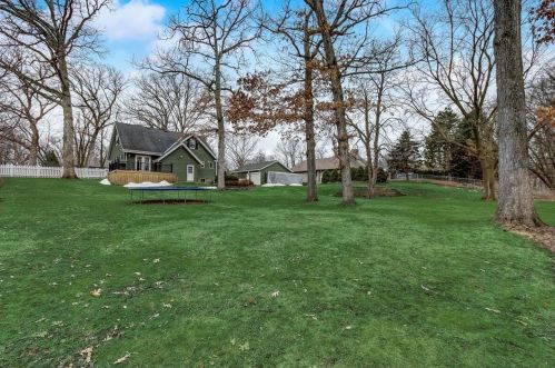 13018 Forest Dr, Waukesha, WI 53151-2620