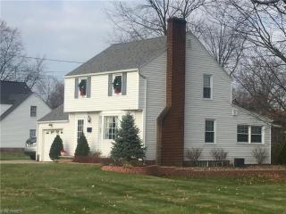 1217 Colonial Blvd, Canton, OH 44714-1839
