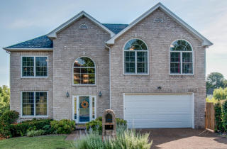 7453 River Bend Cir, Nashville, TN 37221-6703
