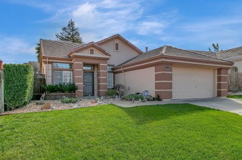 4754 Antelope Cir, Fairfield CA  94534-3946 exterior