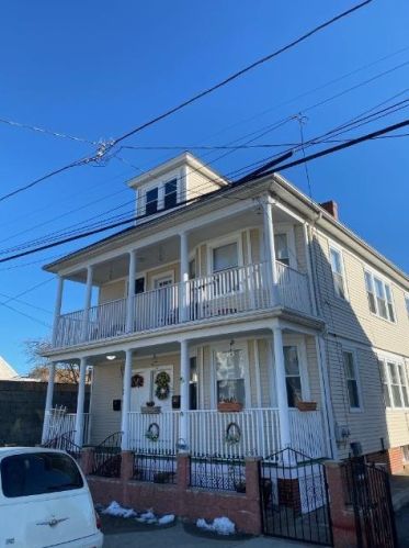 160 Whittier Ave, Providence, RI 02909-4439