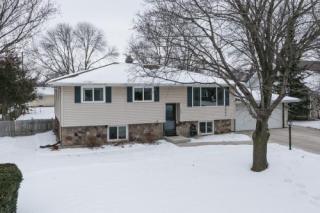 1168 Home Ave, Menasha, WI 54952-2150