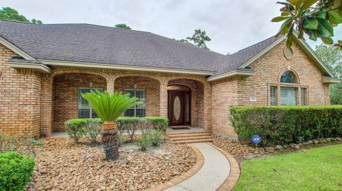 118 Brookwood Dr, Silsbee, TX 77656-8912