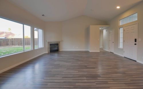 168 Driftwood Ct, Los Banos CA  93635-6302 exterior