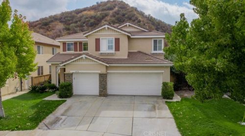 18316 Shannon Ridge Pl, Santa Clarita, CA 91387-8136