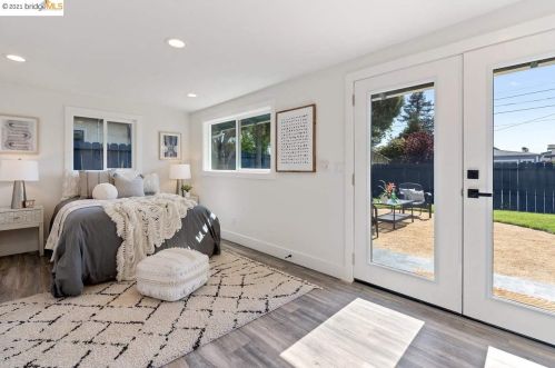 1360 Virginia St, Berkeley CA  94702-1459 exterior