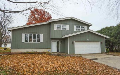 255 Letsch Rd, Waterloo, IA 50701-1748
