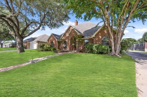 1308 Highland Dr, Midlothian, TX 76063-2980