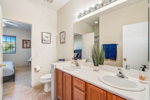 44700 Calle Placido, La Quinta CA  92253-5943 exterior