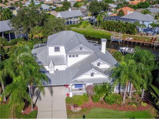 4629 Barracuda Dr, Bradenton, FL 34208-8483