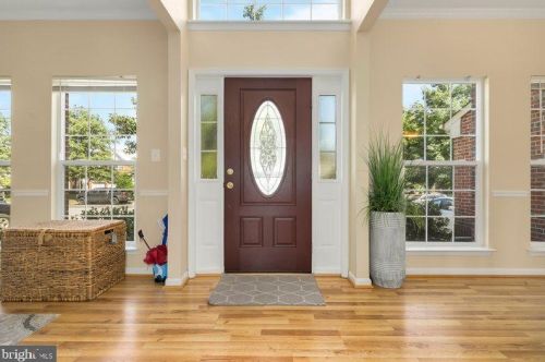 117 Alpine Dr, Leesburg VA  20175-6126 exterior