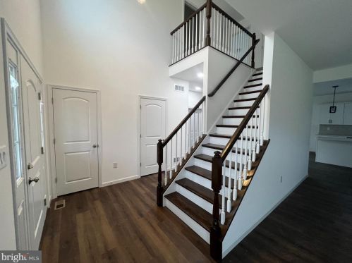 65 Steeple Chase Dr, York Haven, PA 17370