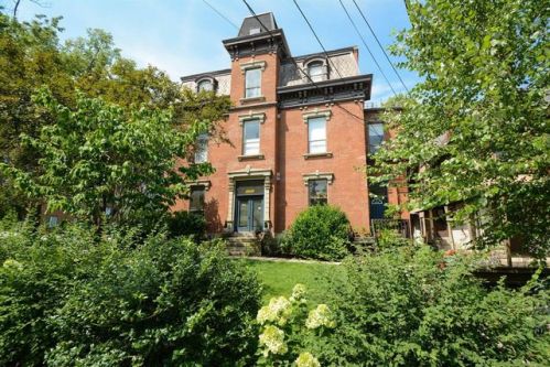 2605 Eden Ave, Cincinnati, OH 45219-2200