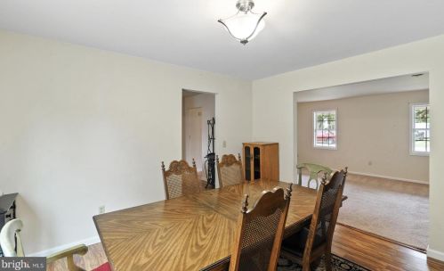 1211 Woodrow Ct, Dover DE  19904-2697 exterior