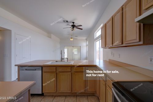 17648 17th St, Phoenix AZ  85022-2113 exterior