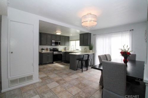 2241 Ravenna St, Simi Valley CA  93065-2737 exterior