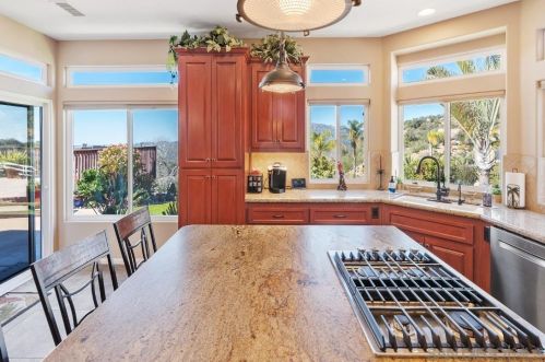 550 Old Stagecoach Run, Alpine CA  91901-1478 exterior