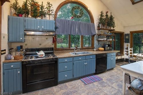 154 Mudtown Rd, Wantage NJ  07461-3616 exterior