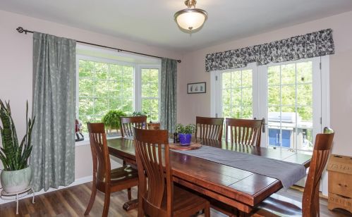 11 Lynwood Rd, Raymond NH  03077-1876 exterior