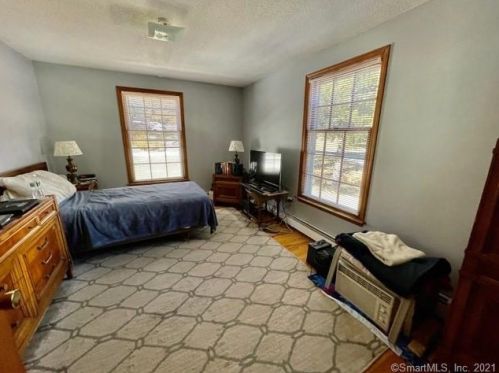 20 Kellogg St, Bethel CT  06801-1638 exterior